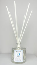 Load image into Gallery viewer, Buella Life Reed Diffuser No.2 White Grape