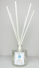 Load image into Gallery viewer, Buella Life Reed Diffuser No.2 White Grape
